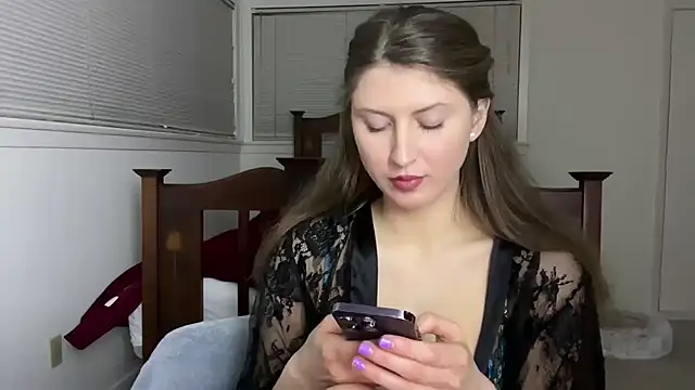 YUMIandbigWOLF online show from 02.03.26