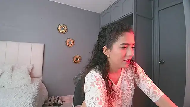 Snapshot of arteverena chatting on 12.08.24 arteverena online show from 12.08.24