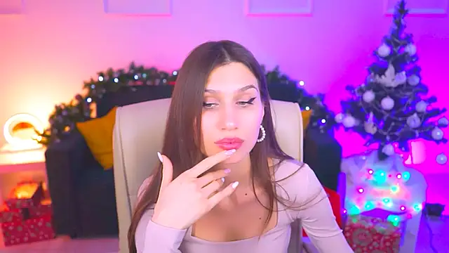 Snapshot of MollyPerry chatting on 12.10.24 MollyPerry online show from 12.10.24