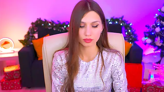 Snapshot of MollyPerry chatting on 12.23.24 MollyPerry online show from 12.23.24