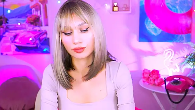 Snapshot of MollyPerry chatting on 01.05.25 MollyPerry online show from 01.05.25