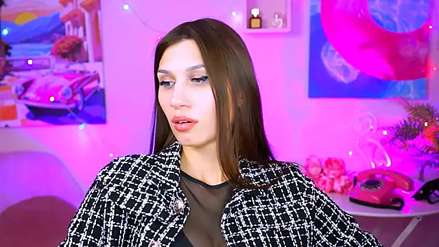 Snapshot of MollyPerry chatting on 01.14.25 MollyPerry online show from 01.14.25