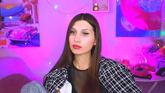 Snapshot of MollyPerry chatting on 01.14.25 MollyPerry online show from 01.14.25