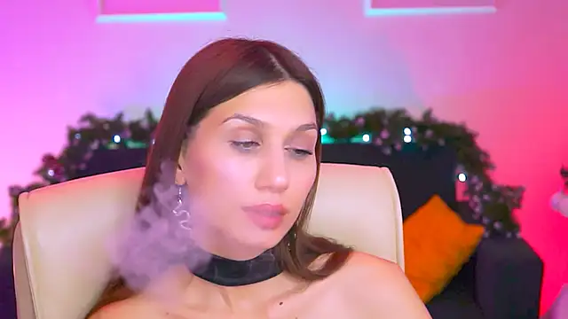 Snapshot of MollyPerry chatting on 01.22.25 MollyPerry online show from 01.22.25