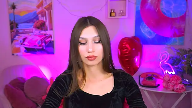 Snapshot of MollyPerry chatting on 02.19.25 MollyPerry online show from 02.19.25