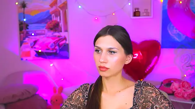 Snapshot of MollyPerry chatting on 02.25.25 MollyPerry online show from 02.25.25