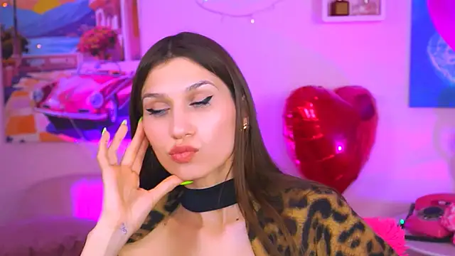 Snapshot of MollyPerry chatting on 02.26.25 MollyPerry online show from 02.26.25