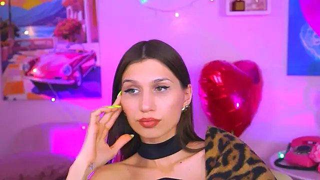 Snapshot of MollyPerry chatting on 02.26.25 MollyPerry online show from 02.26.25