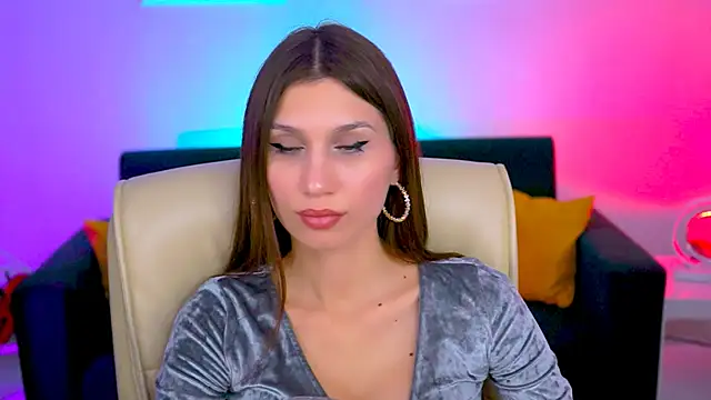 Snapshot of MollyPerry chatting on 03.05.25 MollyPerry online show from 03.05.25