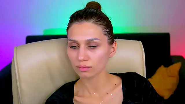 Snapshot of MollyPerry chatting on 03.19.25 MollyPerry online show from 03.19.25