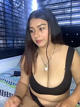 Kittyy Hott  online show from 02.07.25