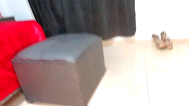 Mila cams1  online show from 09.12.25