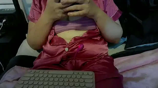 Snapshot of XxxAprilxxX chatting on 02.06.25 XxxAprilxxX online show from 02.06.25