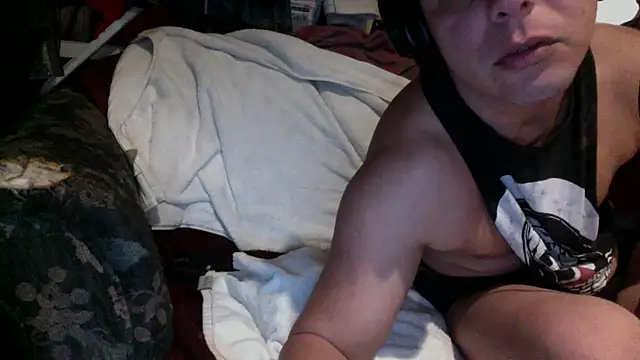 Snapshot of Phelyxx_elgato chatting on 12.08.24 Phelyxx elgato online show from 12.08.24