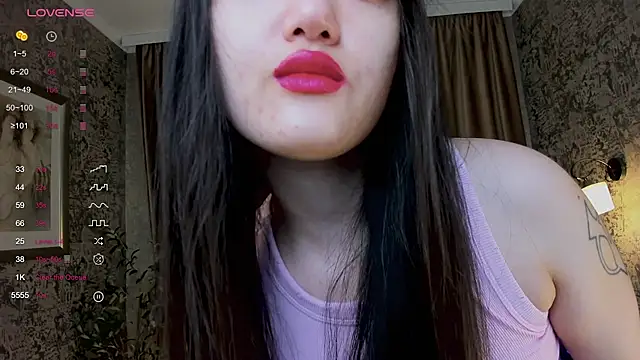 FreyaRaya online show from 10.05.25