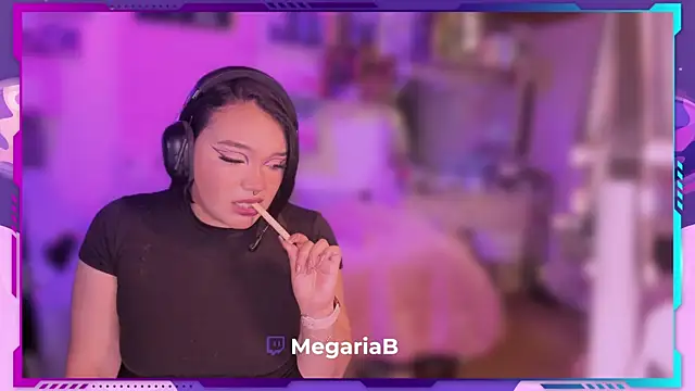 MegariaB online show from 11.13.25