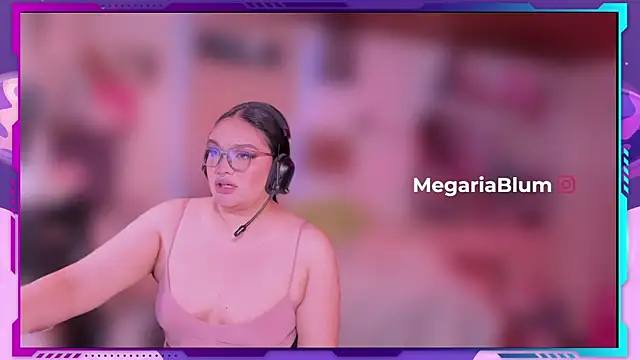 Snapshot of MegariaB chatting on 05.24.26 MegariaB online show from 05.24.26