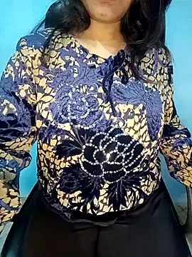 Snapshot of Dayna-36 chatting on 02.11.25 Dayna-36 online show from 02.11.25