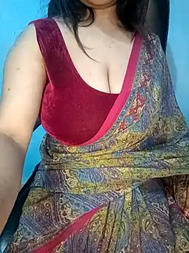 Snapshot of Dayna-36 chatting on 02.19.25 Dayna-36 online show from 02.19.25