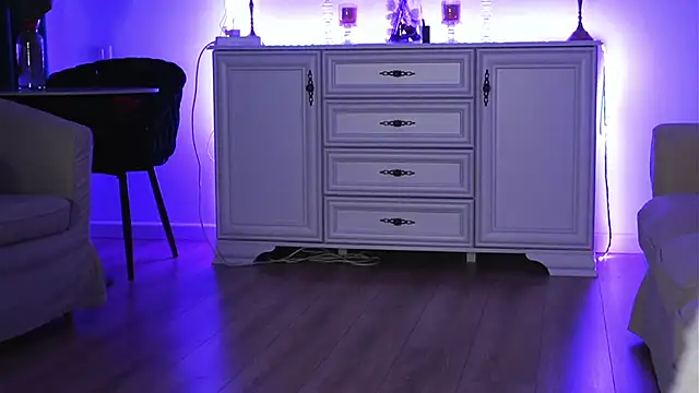 ivyleague  online show from 02.06.26