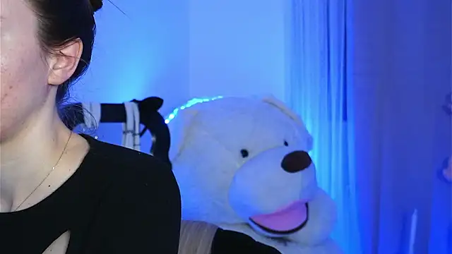 ivyleague  online show from 03.20.26