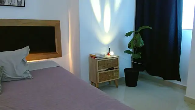 Susi bell online show from 10.04.25