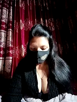 Snapshot of Depte- chatting on 02.04.25 Depte- online show from 02.04.25