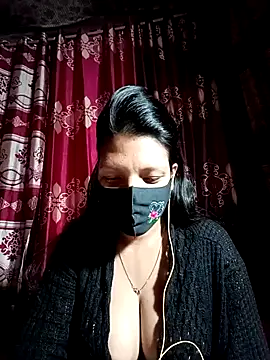 Snapshot of Depte- chatting on 02.04.25 Depte- online show from 02.04.25