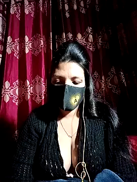 Snapshot of Depte- chatting on 02.07.25 Depte- online show from 02.07.25