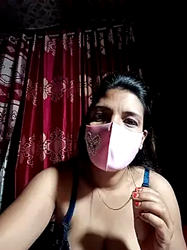 Snapshot of Depte- chatting on 02.18.25 Depte- online show from 02.18.25