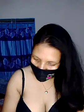 Snapshot of Depte- chatting on 07.20.26 Depte- online show from 07.20.26