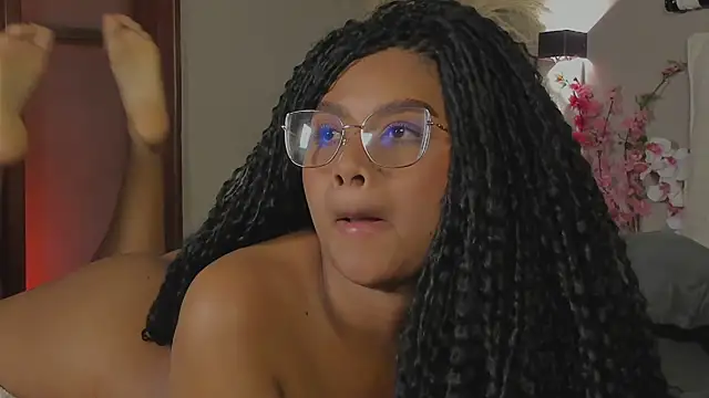 nayah   online show from 02.13.25