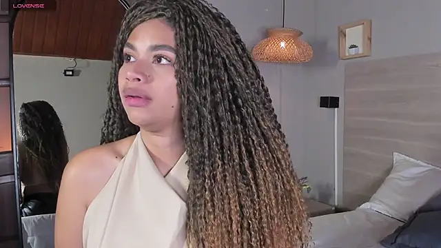 nayah   online show from 04.11.26