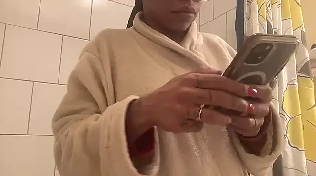 MommyConfident online show from 02.01.25