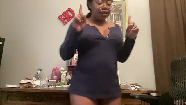 MommyConfident online show from 11.13.25