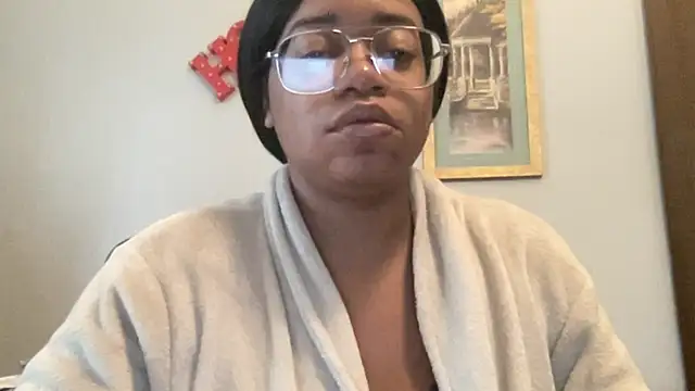 MommyConfident online show from 11.14.25