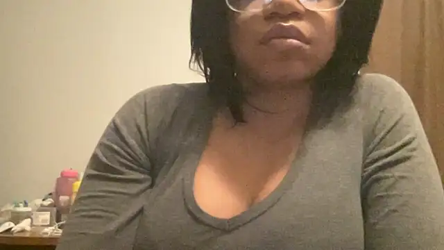 MommyConfident online show from 01.12.26