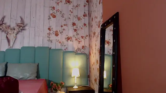 Alison Simmons online show from 12.13.24