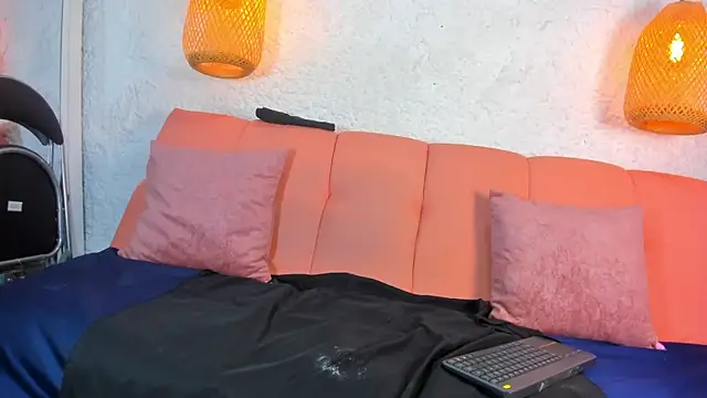 emiily s online show from 11.20.25