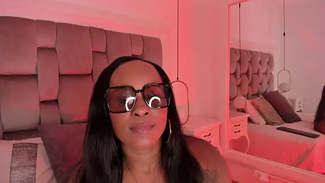 PamelaMendez  online show from 11.10.25