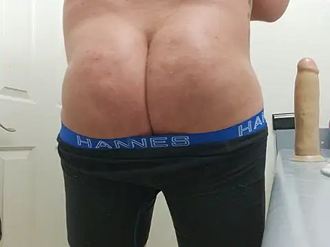 Snapshot of Fuckmyassg00d chatting on 02.15.25 Fuckmyassg00d online show from 02.15.25