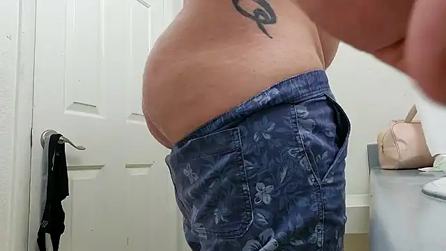 Snapshot of Fuckmyassg00d chatting on 09.20.25 Fuckmyassg00d online show from 09.20.25