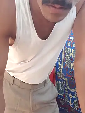 Snapshot of Burhade-- chatting on 01.10.25 Burhade-- online show from 01.10.25