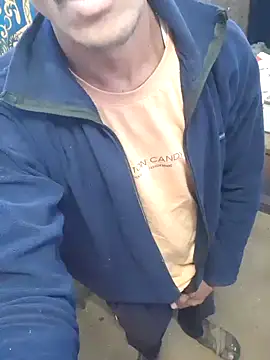 Snapshot of Burhade-- chatting on 01.12.25 Burhade-- online show from 01.12.25