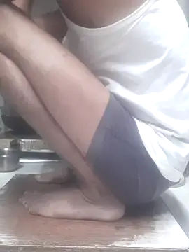 Snapshot of Burhade-- chatting on 09.12.25 Burhade-- online show from 09.12.25