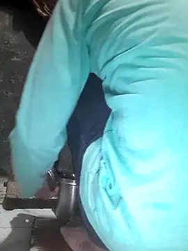 Snapshot of Burhade-- chatting on 12.14.25 Burhade-- online show from 12.14.25