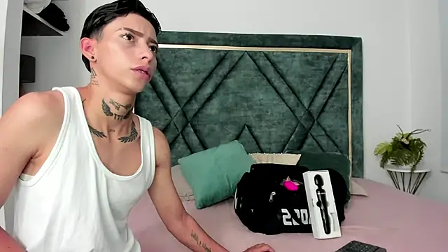 AmberAdams  online show from 02.04.25