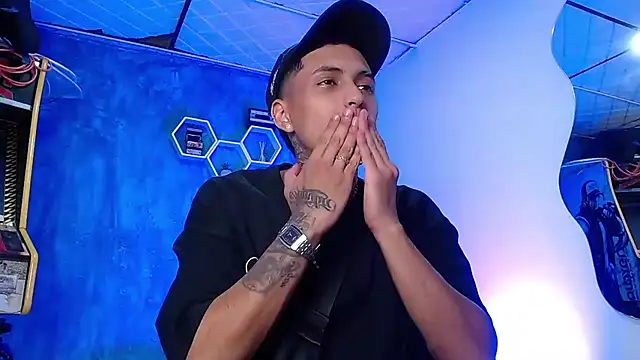 Liam lee online show from 01.02.25