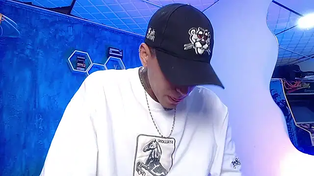 Liam lee online show from 02.07.25