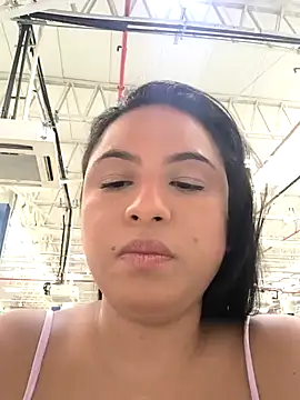 Snapshot of Francesca_ferrari chatting on 12.15.24 Francesca ferrari online show from 12.15.24